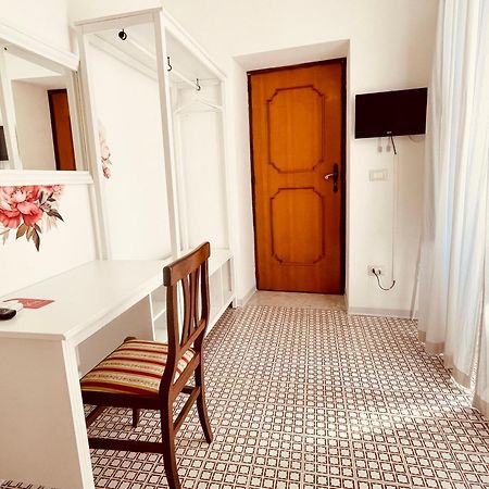 Il Molo Camere Per Vacanze Diamante Exteriér fotografie